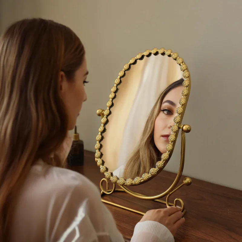 Beauty Makeup Hd - Makeup Mirror Home Bedroom Desktop Decoration