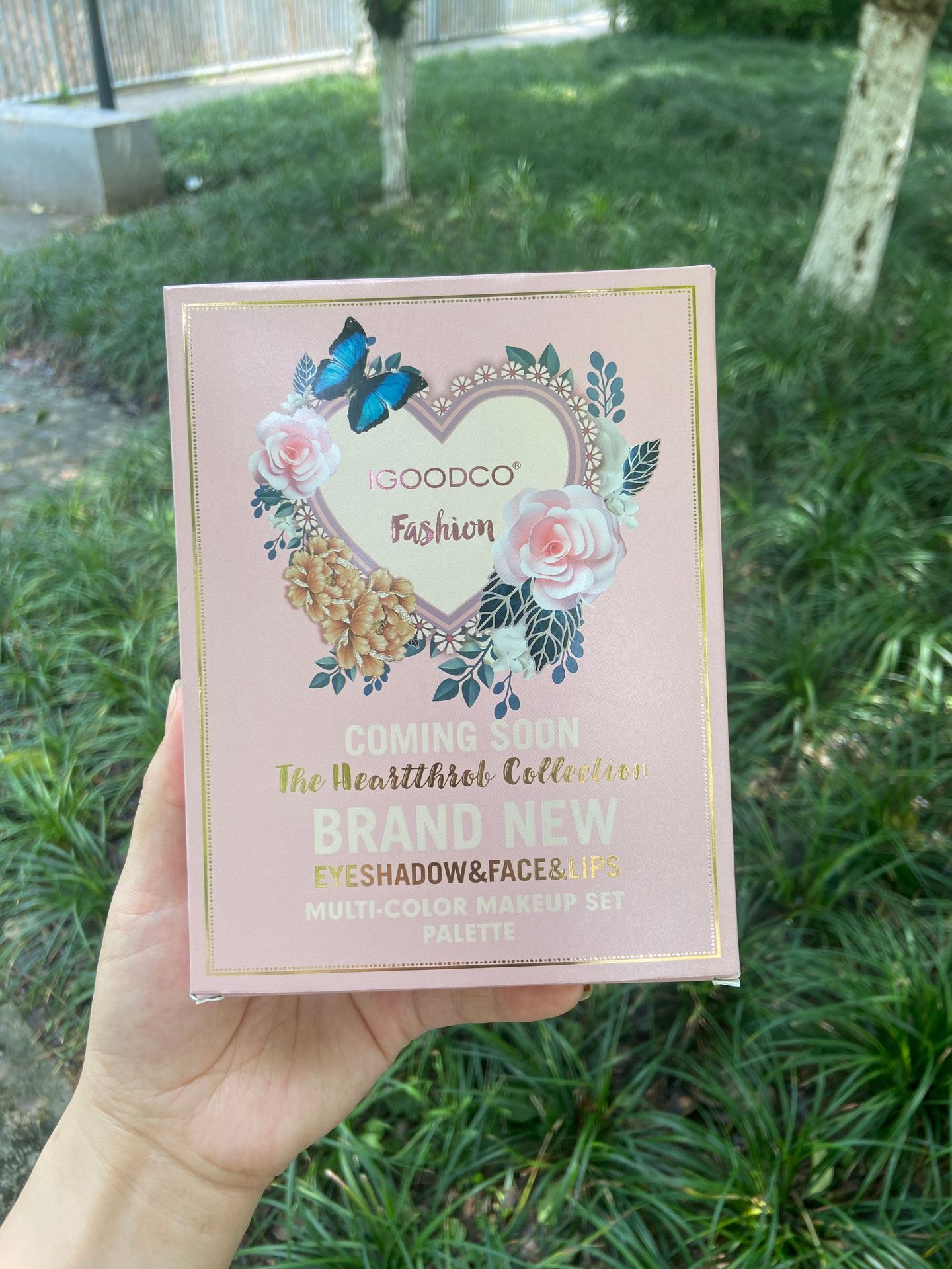 Professional 78-Color All-in-O - огляд і ціна Beauty Book Makeup Kit