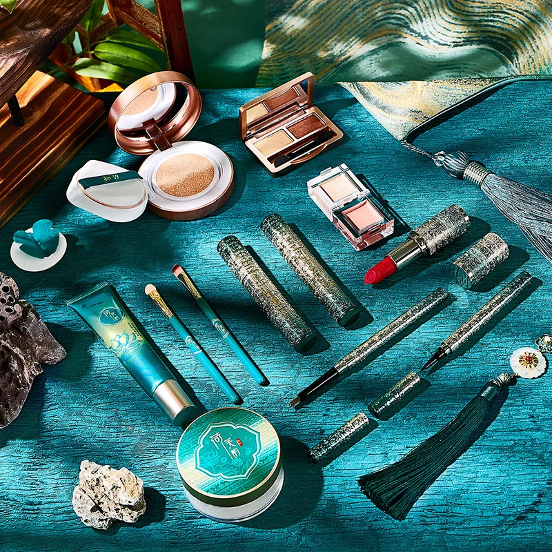 13 Piece Makeup Kit Set, Cosme - огляд і ціна Beauty Book Makeup Kit